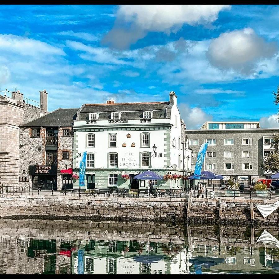 The Three Crowns B&B Plymouth Exteriér fotografie