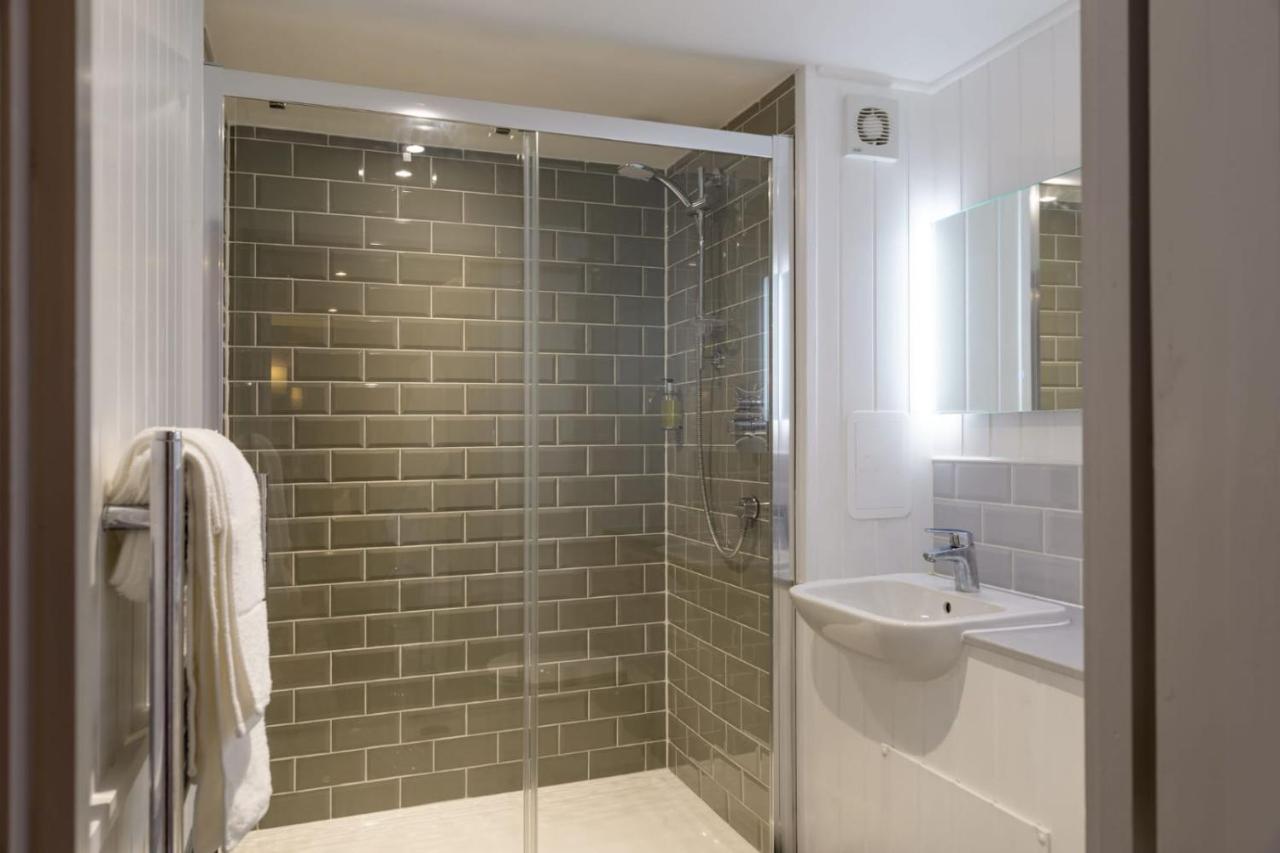 The Three Crowns B&B Plymouth Exteriér fotografie