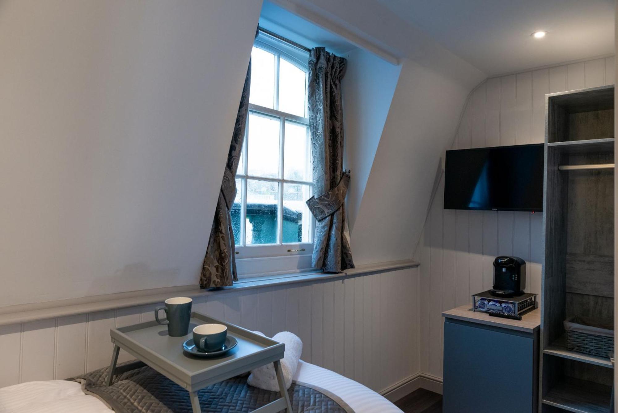 The Three Crowns B&B Plymouth Pokoj fotografie